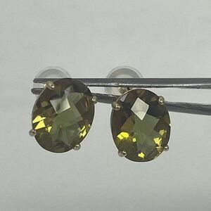 Alexite Stud Earrings in 14kt Yellow Gold – 4.85ct, 10x8mm Oval Checkerboard Cut